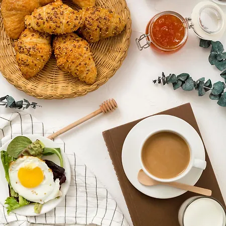 Alzocaire Boutique ゲストハウス