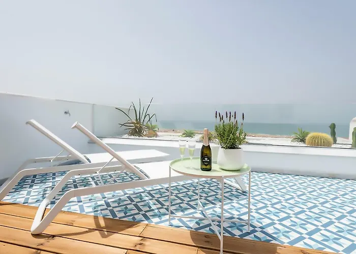 Πανσιόν Alzocaire Boutique 4*