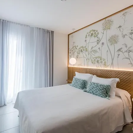 Гостевой дом Alzocaire Boutique 4*